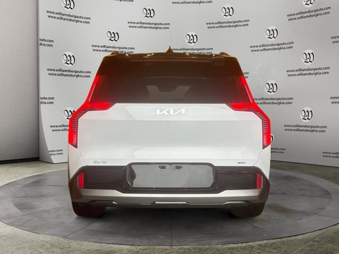 New 2026 Kia EV9 GT-Line image 4