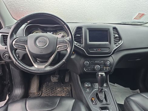 Used 2020 Jeep Cherokee Latitude Plus w/ Cold Weather Group image 15