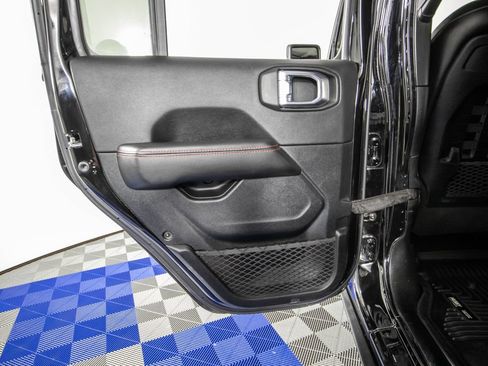 Used 2021 Jeep Gladiator Rubicon AWD/4WD image 15