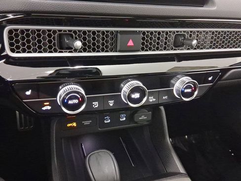 Used 2025 Honda Civic Sport Touring image 25