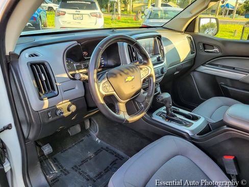 Used 2018 Chevrolet Colorado LT AWD/4WD image 10