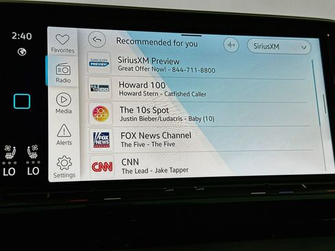 Used 2025 Volkswagen Atlas SE FWD image 21