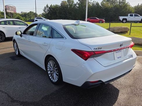Used 2020 Toyota Avalon Limited w/ Advanced Safety Package FWD image 10