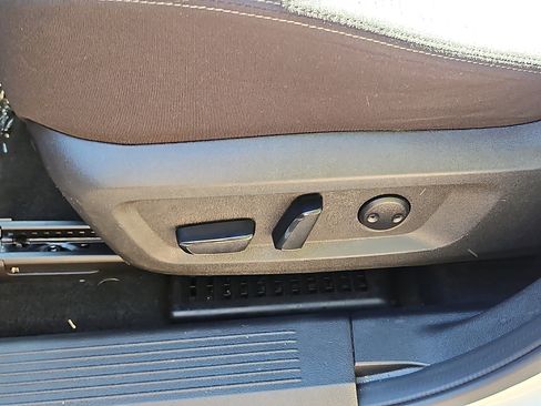 Certified 2023 Nissan Rogue SV AWD/4WD image 26