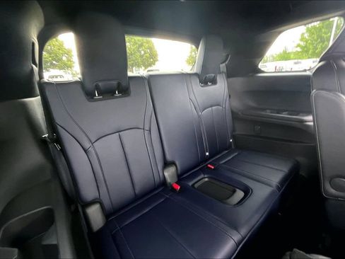 Certified 2026 INFINITI QX60 Sport w/ Dark Cargo Package AWD/4WD image 33
