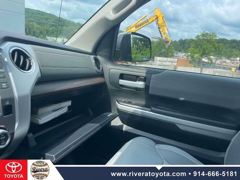 Used 2019 Toyota Tundra Limited w/ Limited Premium Package AWD/4WD image 34