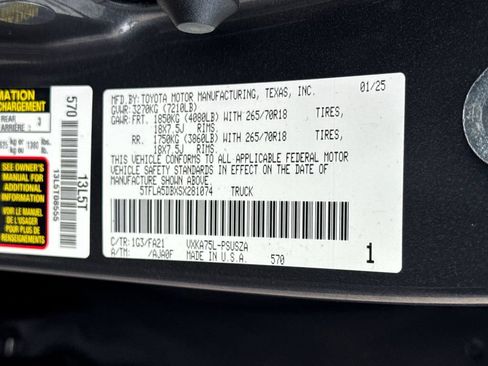 Used 2025 Toyota Tundra SR5 w/ SR5 Convenience Package AWD/4WD image 45