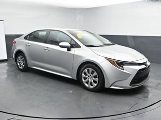 Used 2023 Toyota Corolla LE video 2