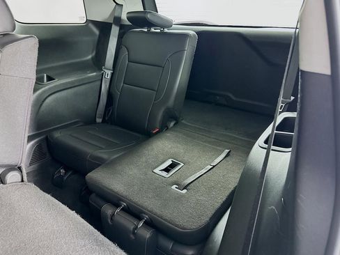 Used 2023 GMC Acadia SLT image 34