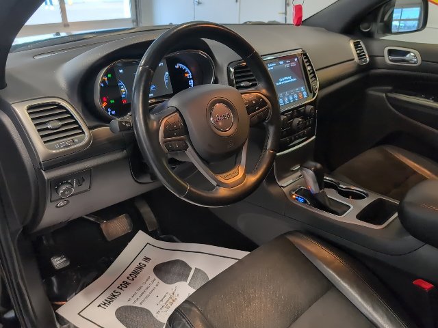 Used 2021 Jeep Grand Cherokee Laredo X AWD/4WD image 11