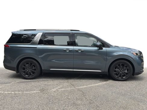 Used 2023 Kia Carnival SX Prestige FWD image 28