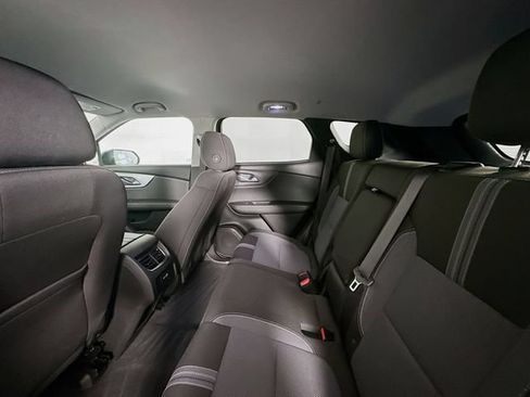 Used 2024 Chevrolet Blazer LT w/ Convenience Package FWD image 23