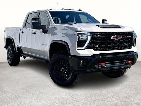 Used 2026 Chevrolet Silverado 2500 ZR2 image 1