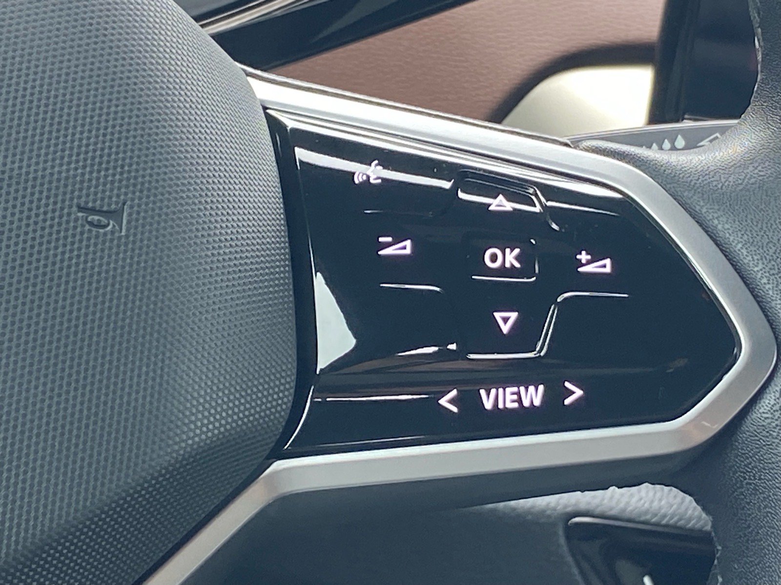 Certified 2023 Volkswagen ID.4 Pro RWD image 8