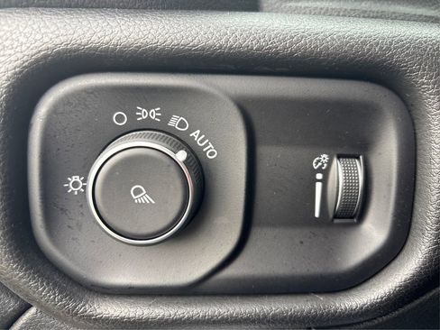 Used 2022 RAM 2500 Tradesman AWD/4WD image 27