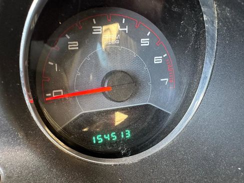 Used 2013 Dodge Avenger SE image 9