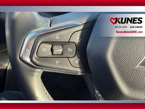 Used 2024 Chevrolet Trax ACTIV w/ Sunroof Package image 11