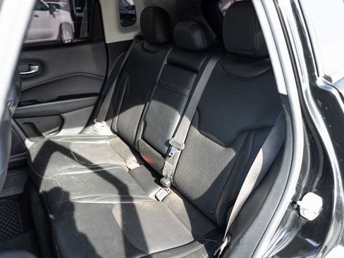 Used 2018 Jeep Compass Latitude w/ Popular Equipment Group image 14