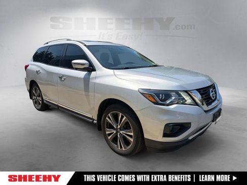 Used 2018 Nissan Pathfinder Platinum AWD/4WD image 1