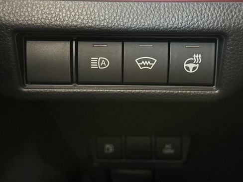 New 2026 Toyota Prius Plug-In Hybrid FWD image 30