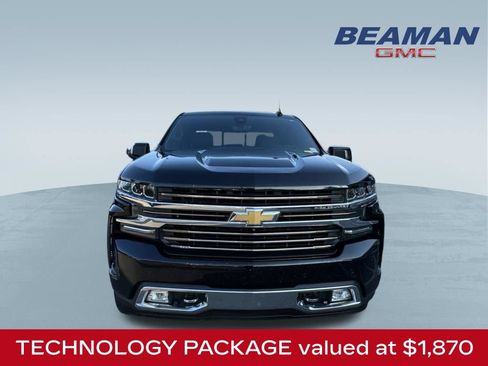 Used 2021 Chevrolet Silverado 1500 High Country w/ Technology Package AWD/4WD image 3