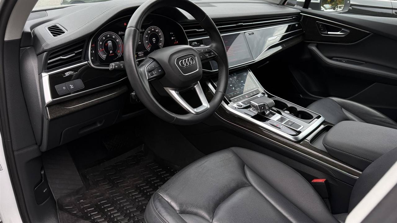 Used 2023 Audi Q7 2.0T Premium Plus w/ Premium Plus Package AWD/4WD image 27
