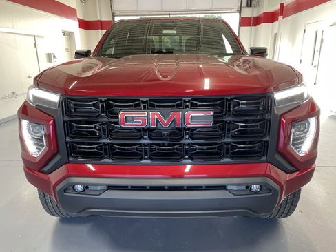 New 2026 GMC Canyon Elevation w/ Convenience Package image 2