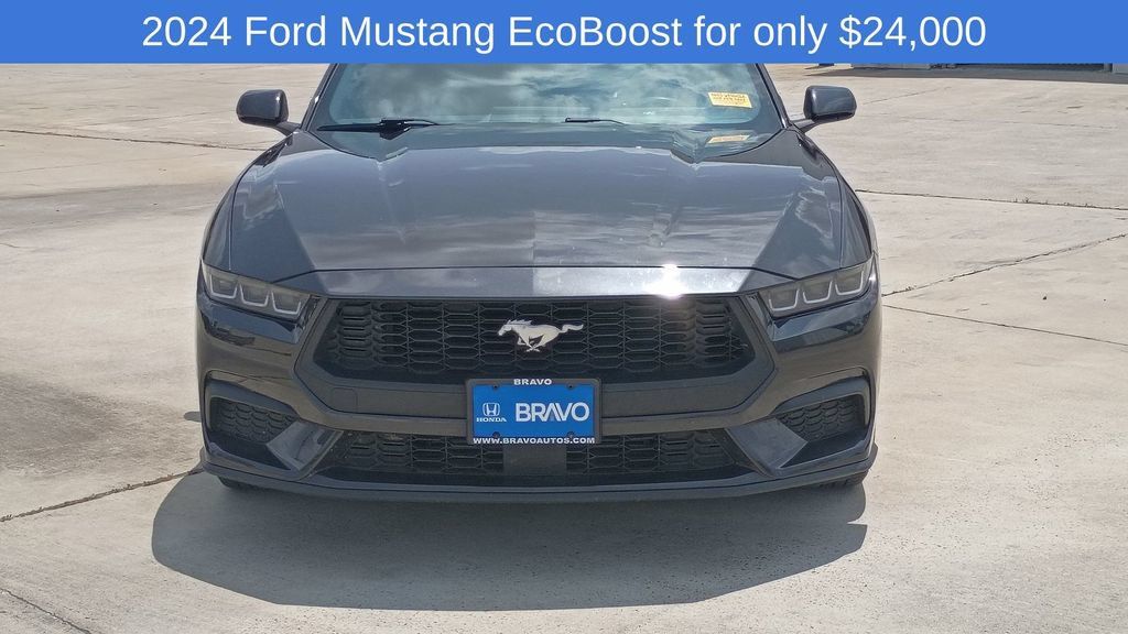 Used 2024 Ford Mustang Coupe RWD image 2