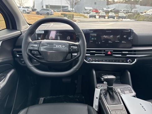 New 2026 Kia Sportage EX image 8