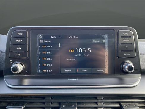 Used 2020 Kia Telluride LX image 19