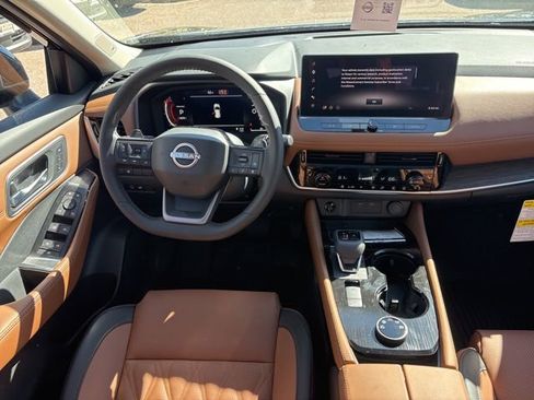 New 2026 Nissan Rogue Platinum AWD/4WD image 9