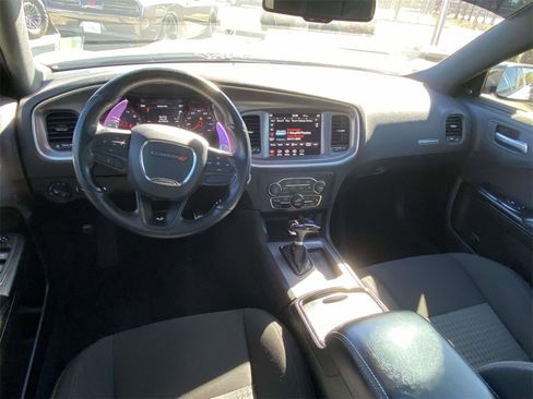 Used 2022 Dodge Charger R/T w/ Blacktop Package image 47