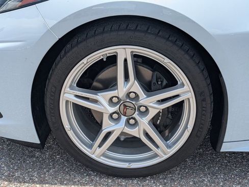 Used 2021 Chevrolet Corvette Stingray Coupe w/ 1LT image 10