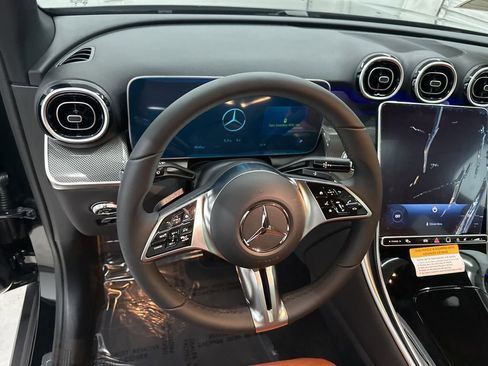 New 2026 Mercedes-Benz GLC 300 image 10