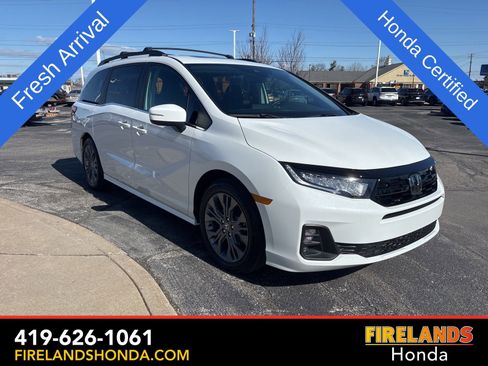 New 2025 Honda Odyssey Touring image 6