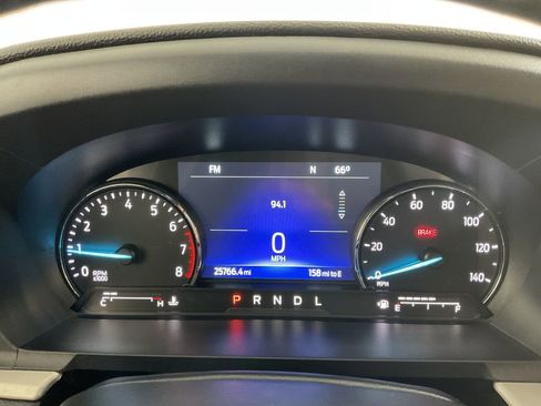 Used 2022 Ford Explorer XLT w/ Equipment Group 202A image 29