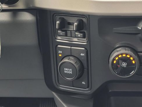 New 2026 Ford F350 XLT w/ FX4 Off-Road Package AWD/4WD image 19