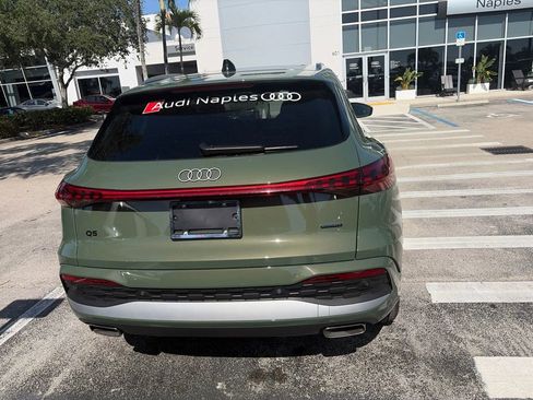Used 2025 Audi Q5 Premium Plus w/ Premium Plus AWD/4WD image 7
