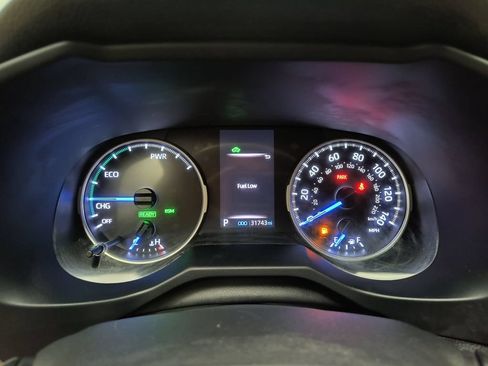 Used 2021 Toyota RAV4 XLE Premium AWD/4WD image 19