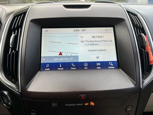 Used 2020 Ford Edge Titanium w/ Equipment Group 301A image 19