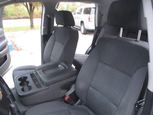 Used 2020 Chevrolet Tahoe 4WD image 17