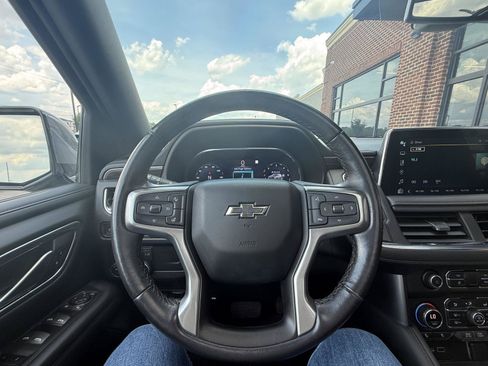 Used 2022 Chevrolet Tahoe Z71 w/ Luxury Package AWD/4WD image 24