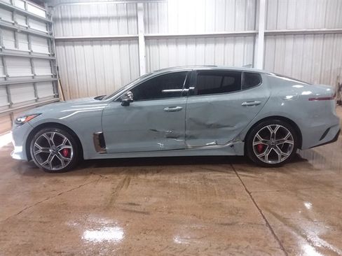 Used 2019 Kia Stinger GT2 image 5