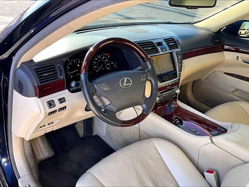 Used 2012 Lexus LS 460 image 17