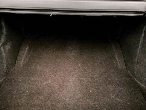 Used 2018 Dodge Challenger R/T Scat Pack RWD image 33