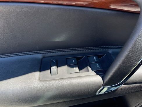 Used 2011 Lincoln MKZ FWD image 19