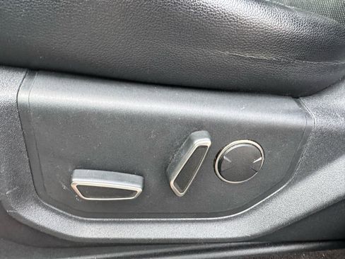 Used 2018 Ford F150 Raptor w/ Equipment Group 802A Luxury image 17