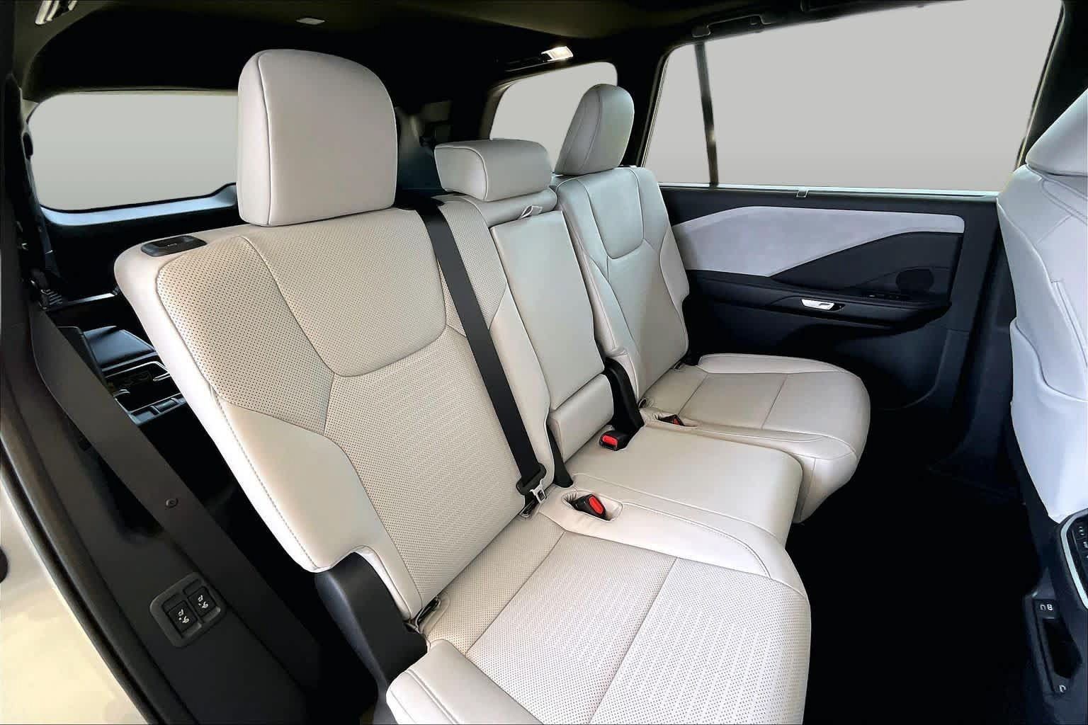 Certified 2026 Lexus TX 350 AWD w/ Technology Package image 17