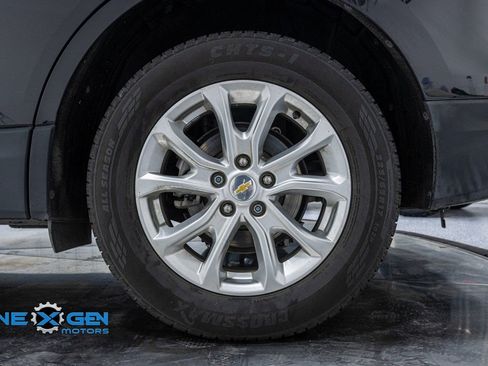 Used 2019 Chevrolet Equinox LS w/ LS Convenience Package image 40