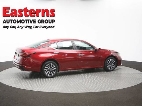 Used 2023 Nissan Altima 2.5 SV w/ SV Premium Package AWD/4WD image 44